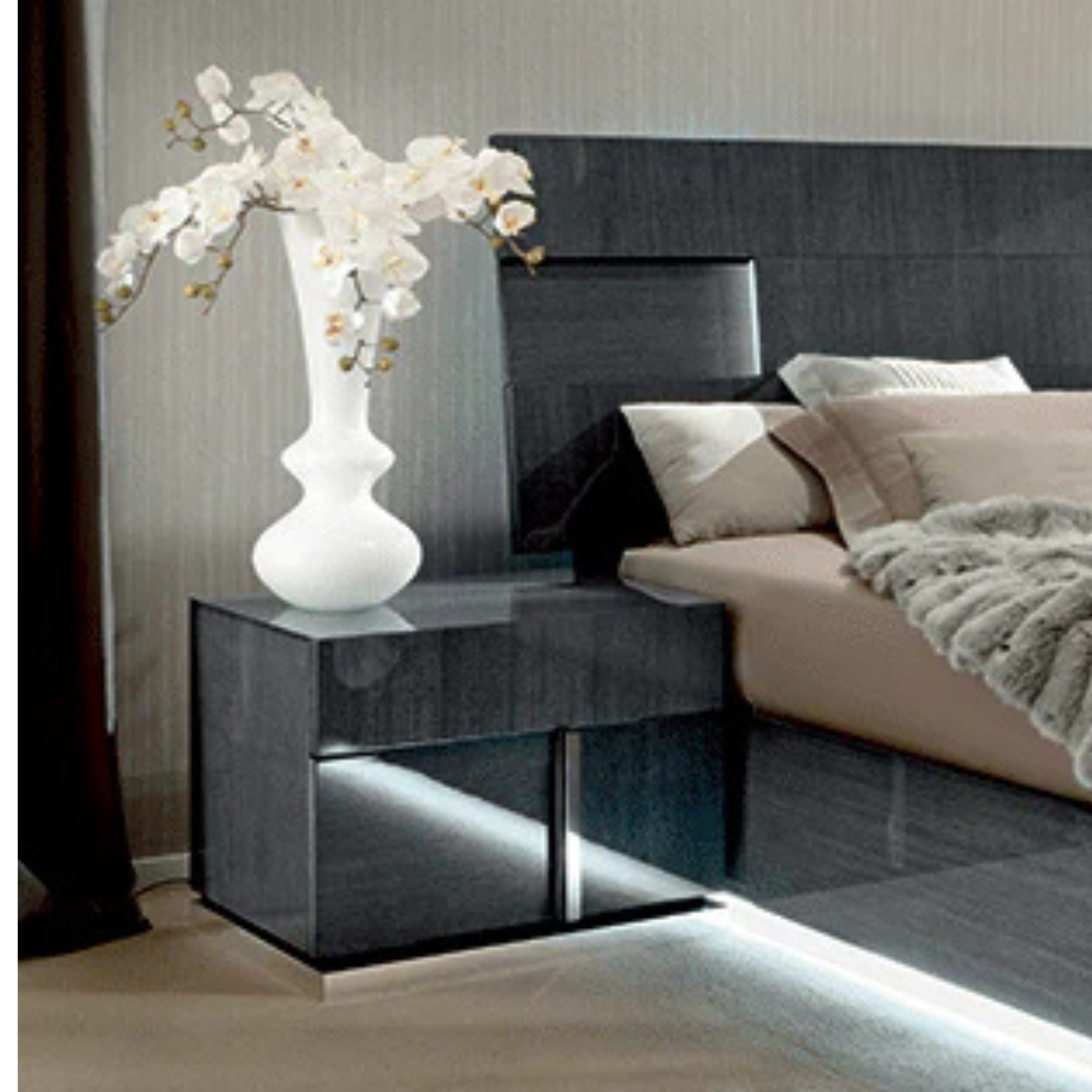 Montecarlo Nightstand