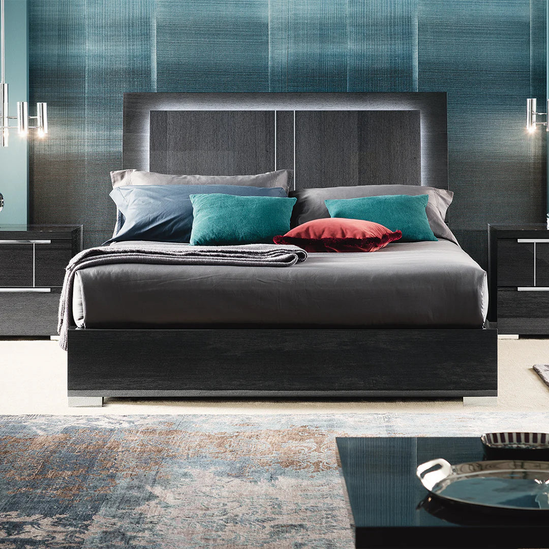 Versilia King Size Bed