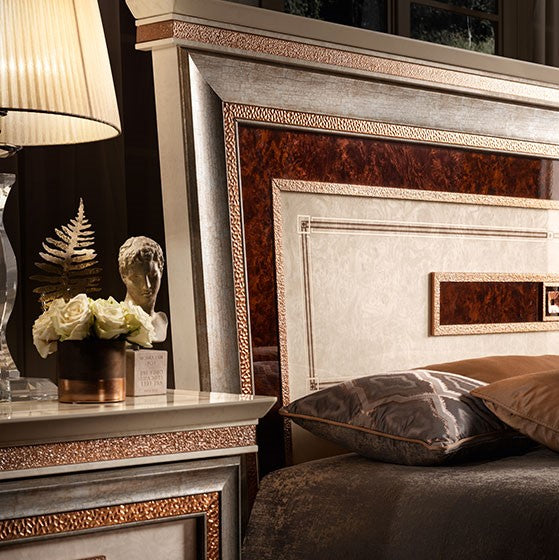 Dolce Vita Nightstand