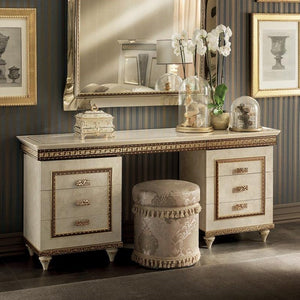 Fantasia Vanity